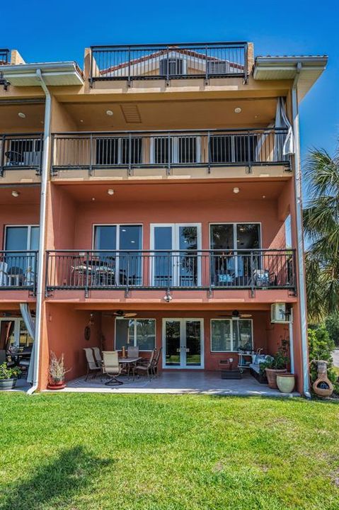 For Sale: $750,000 (3 beds, 3 baths, 2540 Square Feet)