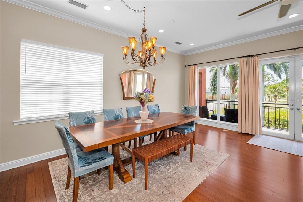 For Sale: $750,000 (3 beds, 3 baths, 2540 Square Feet)