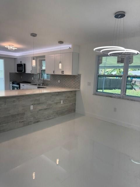 For Sale: $485,000 (4 beds, 3 baths, 2040 Square Feet)