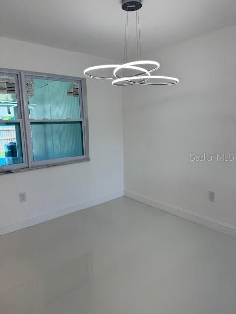 For Sale: $485,000 (4 beds, 3 baths, 2040 Square Feet)