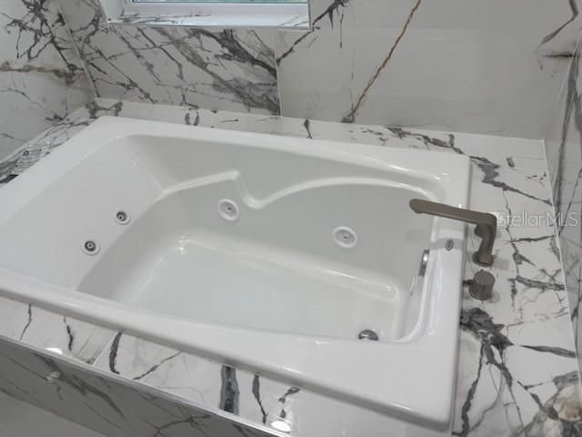 For Sale: $485,000 (4 beds, 3 baths, 2040 Square Feet)