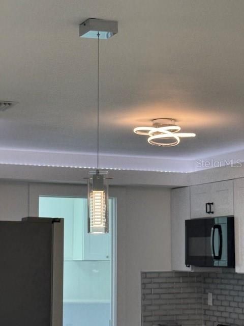 For Sale: $485,000 (4 beds, 3 baths, 2040 Square Feet)