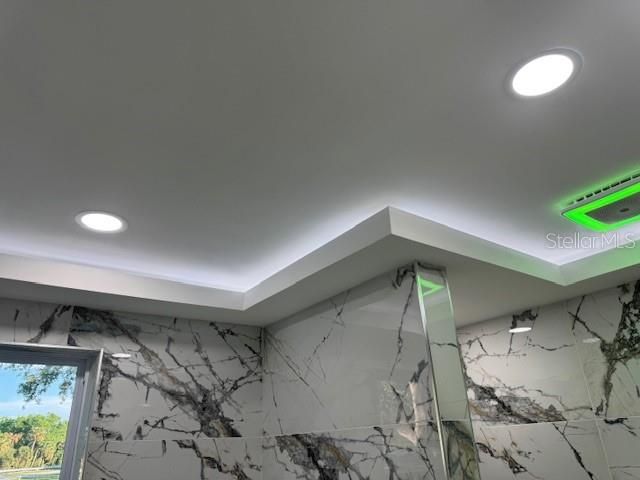 For Sale: $485,000 (4 beds, 3 baths, 2040 Square Feet)