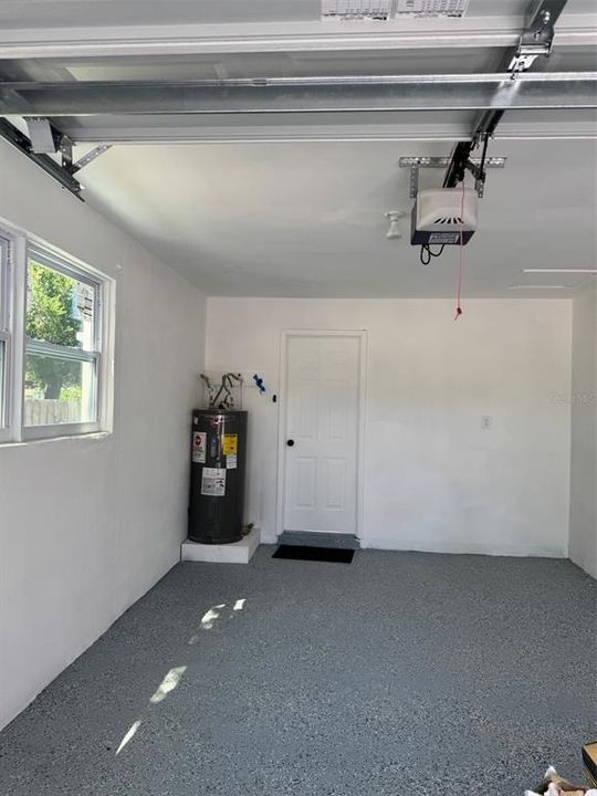 For Sale: $485,000 (4 beds, 3 baths, 2040 Square Feet)