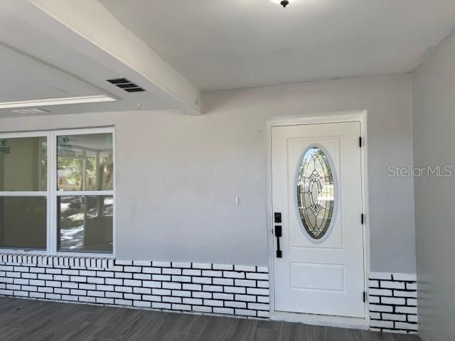 For Sale: $485,000 (4 beds, 3 baths, 2040 Square Feet)