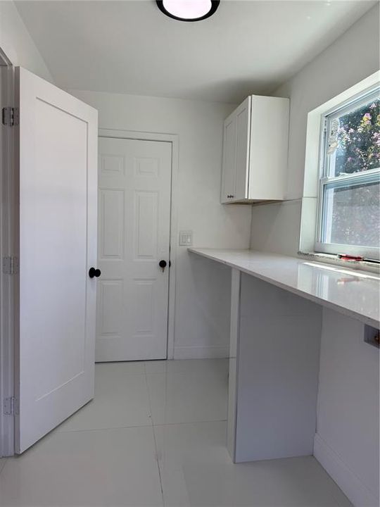 For Sale: $485,000 (4 beds, 3 baths, 2040 Square Feet)