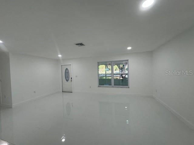 For Sale: $485,000 (4 beds, 3 baths, 2040 Square Feet)