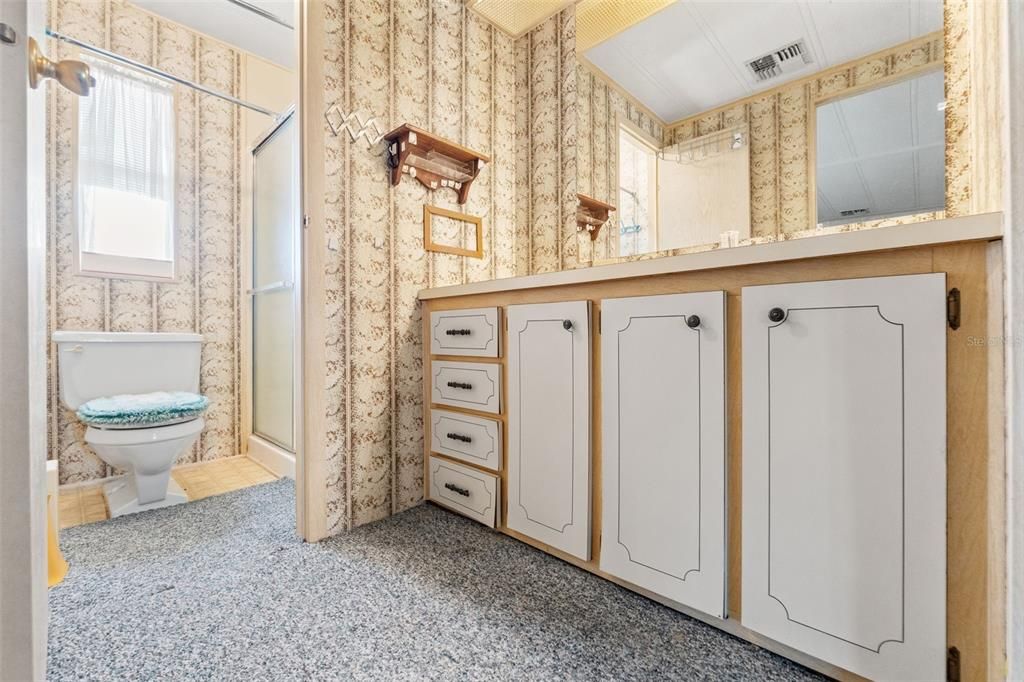 Activo con contrato: $89,900 (2 camas, 2 baños, 960 Pies cuadrados)