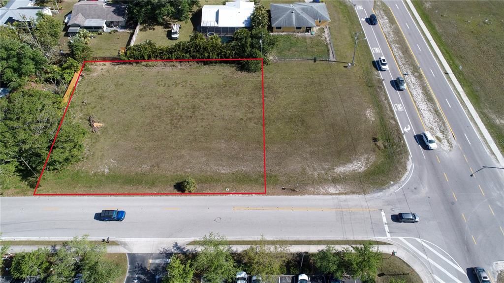 待售: $275,000 (0.49 acres)