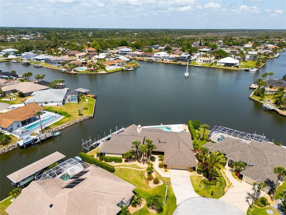 Active With Contract: $1,070,000 (3 beds, 2 baths, 2917 Square Feet)