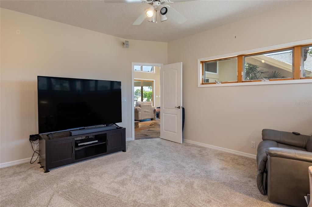 Active With Contract: $1,070,000 (3 beds, 2 baths, 2917 Square Feet)