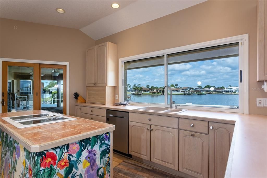 Active With Contract: $1,070,000 (3 beds, 2 baths, 2917 Square Feet)