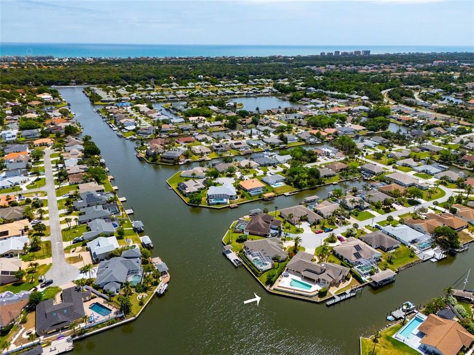Active With Contract: $1,070,000 (3 beds, 2 baths, 2917 Square Feet)