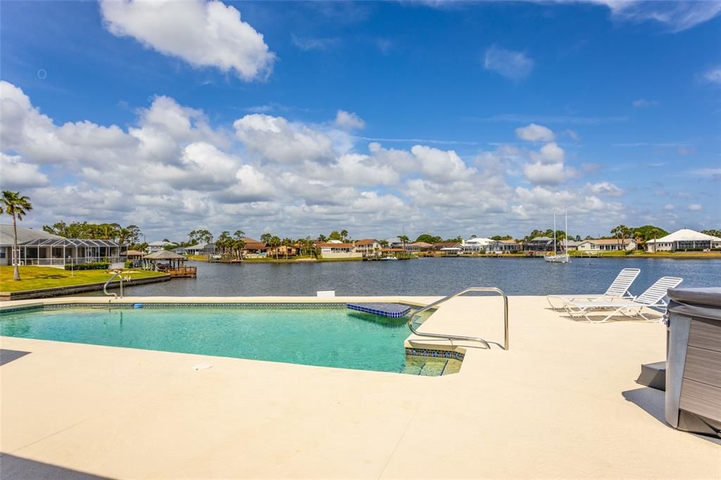 Active With Contract: $1,070,000 (3 beds, 2 baths, 2917 Square Feet)