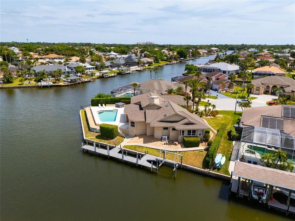 Active With Contract: $1,070,000 (3 beds, 2 baths, 2917 Square Feet)