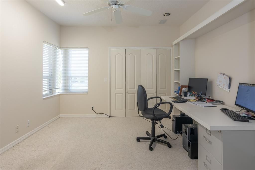 Active With Contract: $1,070,000 (3 beds, 2 baths, 2917 Square Feet)