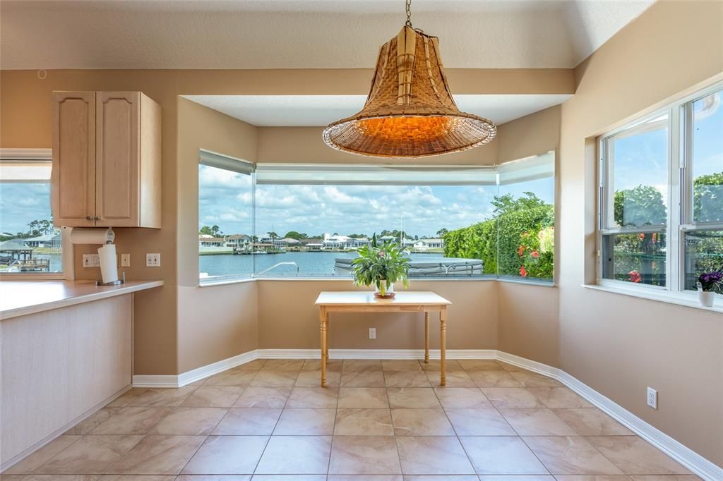 Active With Contract: $1,070,000 (3 beds, 2 baths, 2917 Square Feet)