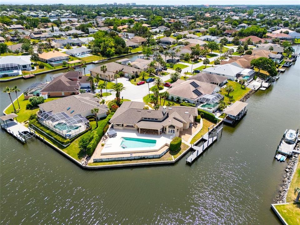 Active With Contract: $1,070,000 (3 beds, 2 baths, 2917 Square Feet)