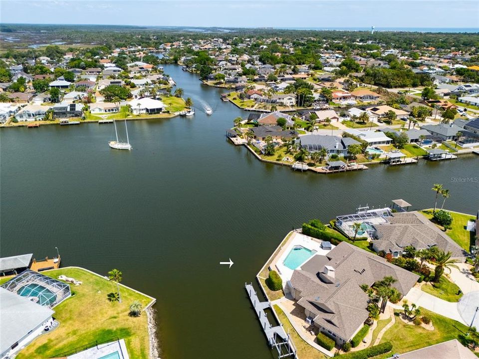 Active With Contract: $1,070,000 (3 beds, 2 baths, 2917 Square Feet)