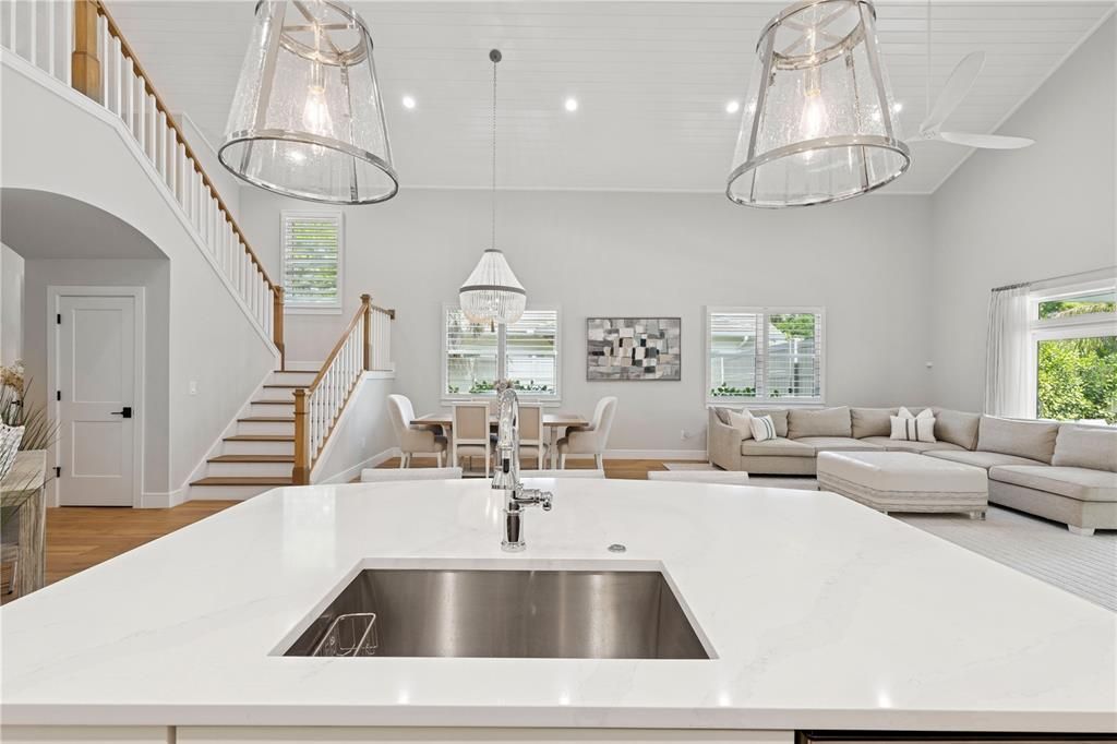 For Sale: $2,270,000 (4 beds, 3 baths, 2844 Square Feet)