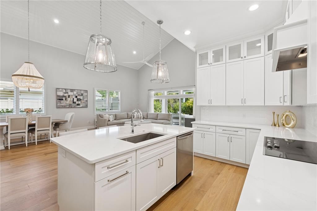 For Sale: $2,270,000 (4 beds, 3 baths, 2844 Square Feet)