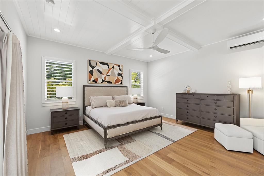 For Sale: $2,270,000 (4 beds, 3 baths, 2844 Square Feet)