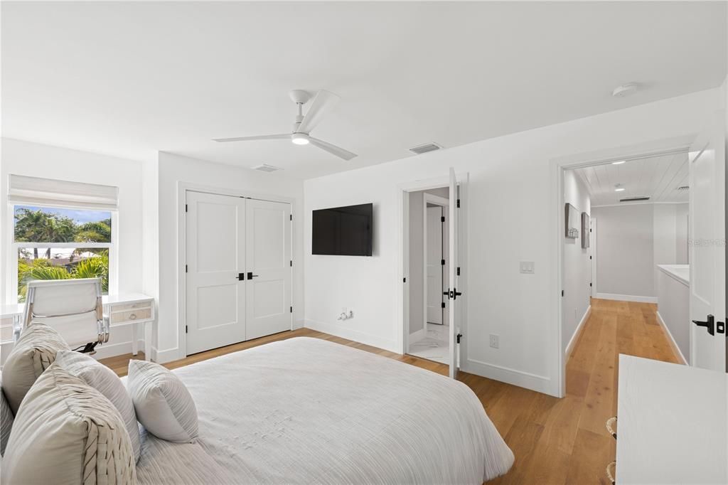 For Sale: $2,270,000 (4 beds, 3 baths, 2844 Square Feet)