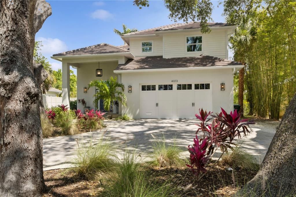 For Sale: $2,270,000 (4 beds, 3 baths, 2844 Square Feet)