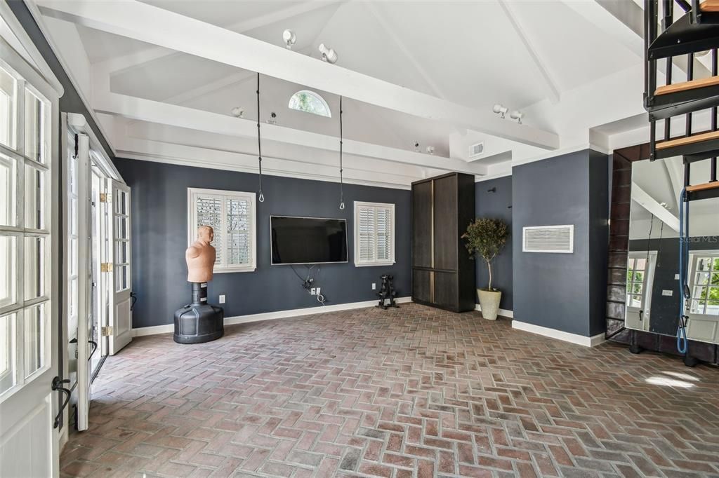 待售: $3,600,000 (5 贝兹, 5 浴室, 5050 平方英尺)