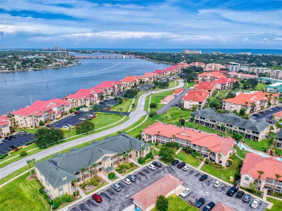 合同活跃: $414,000 (2 贝兹, 2 浴室, 1681 平方英尺)