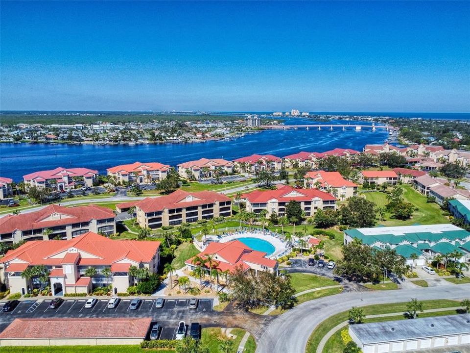 合同活跃: $414,000 (2 贝兹, 2 浴室, 1681 平方英尺)