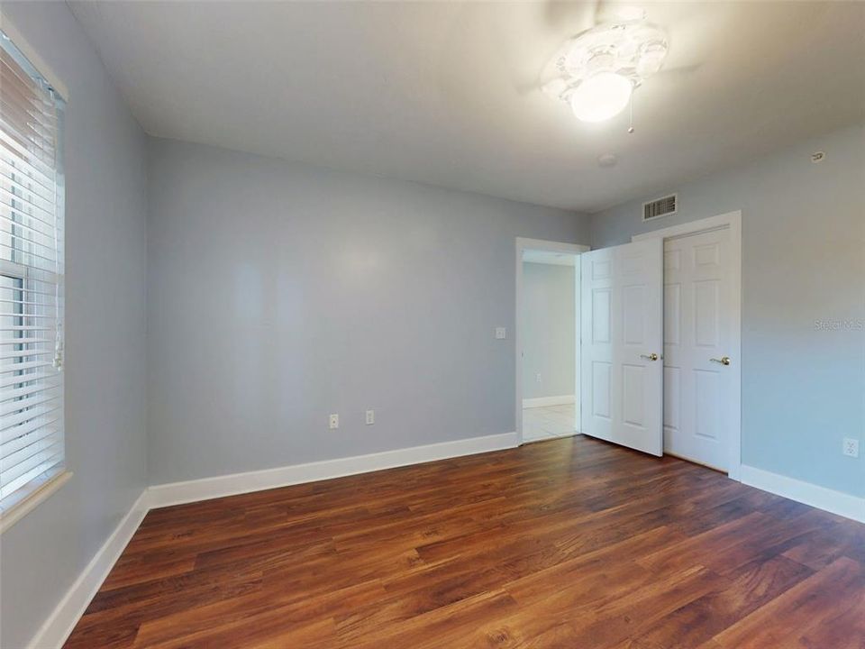 合同活跃: $414,000 (2 贝兹, 2 浴室, 1681 平方英尺)