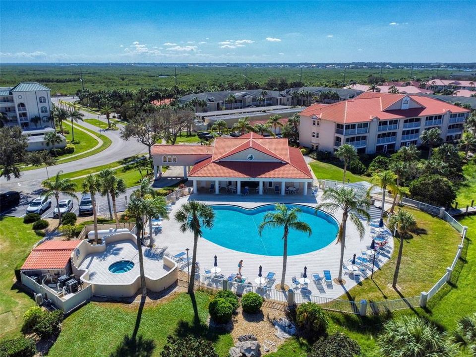 合同活跃: $414,000 (2 贝兹, 2 浴室, 1681 平方英尺)