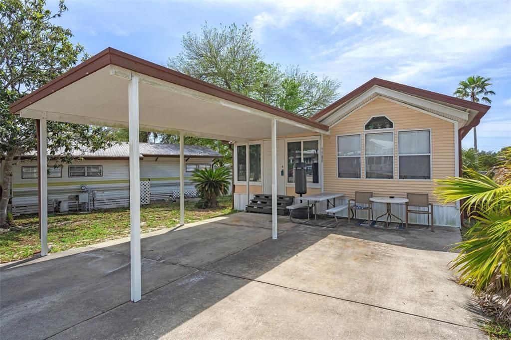 最近售出: $89,000 (2 贝兹, 1 浴室, 816 平方英尺)