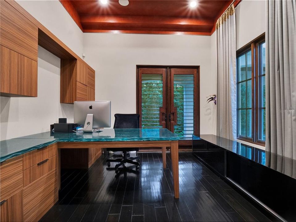 待售: $8,995,000 (6 贝兹, 6 浴室, 9571 平方英尺)