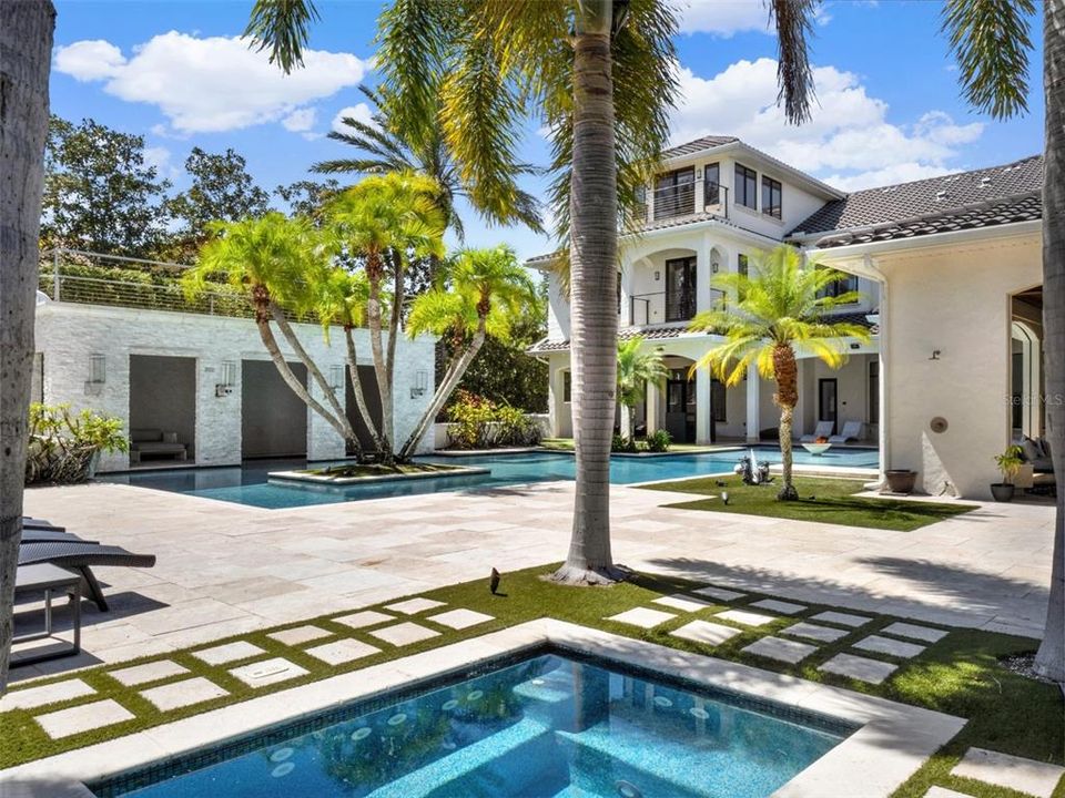 待售: $8,995,000 (6 贝兹, 6 浴室, 9571 平方英尺)