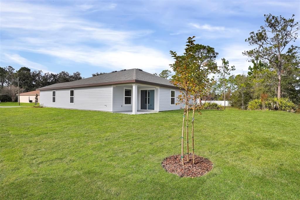 На продажу: $364,900 (5 спален, 3 ванн, 1984 Квадратных фут)