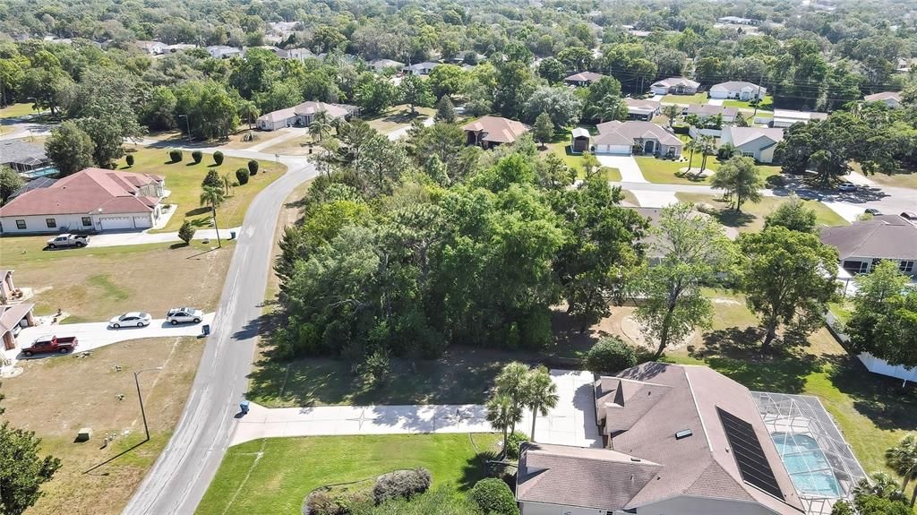 En Venta: $99,500 (0.61 acres)