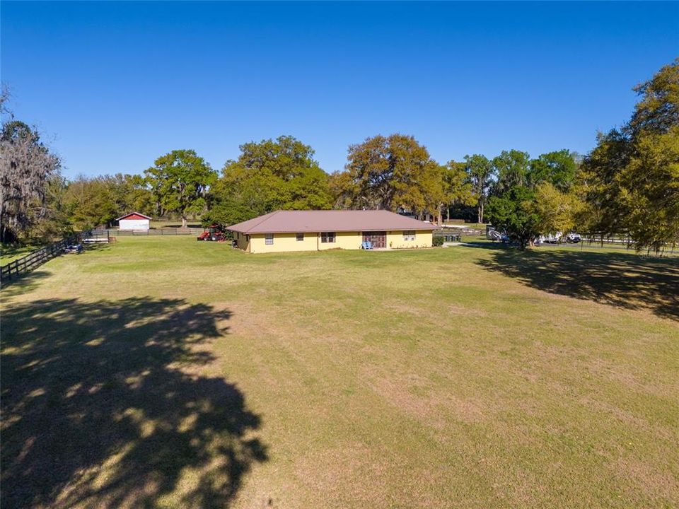 Recently Sold: $849,000 (3 beds, 2 baths, 1798 Square Feet)