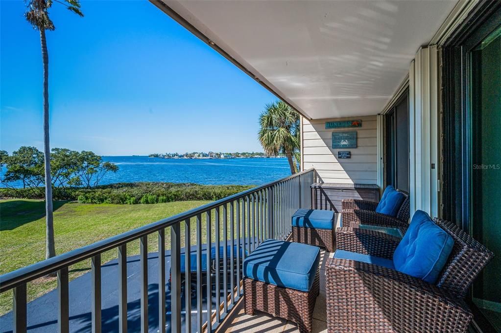 最近售出: $369,900 (2 贝兹, 2 浴室, 1248 平方英尺)