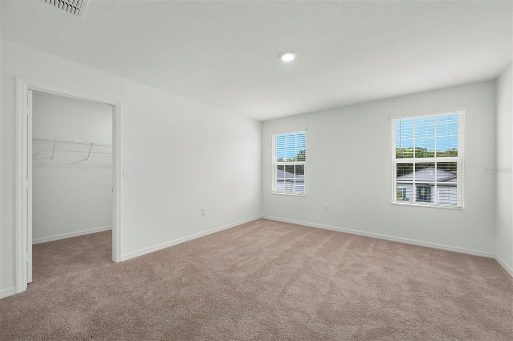 En Venta: $363,900 (4 camas, 2 baños, 1811 Pies cuadrados)