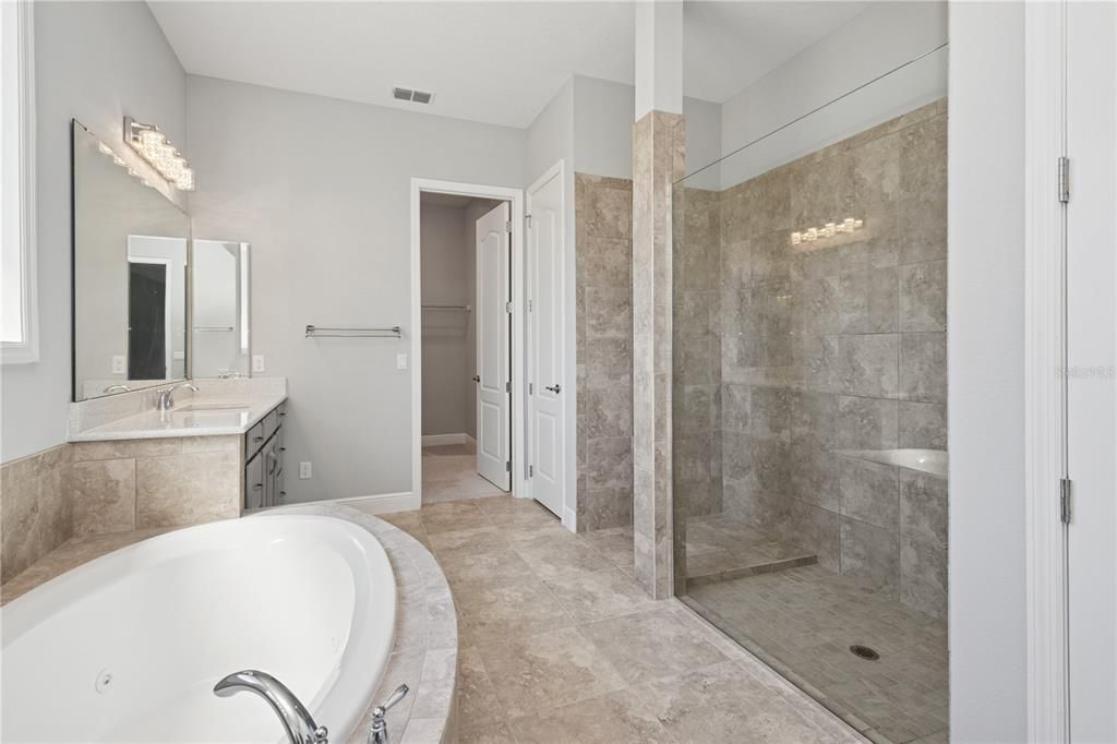 For Sale: $1,580,000 (4 beds, 4 baths, 3487 Square Feet)