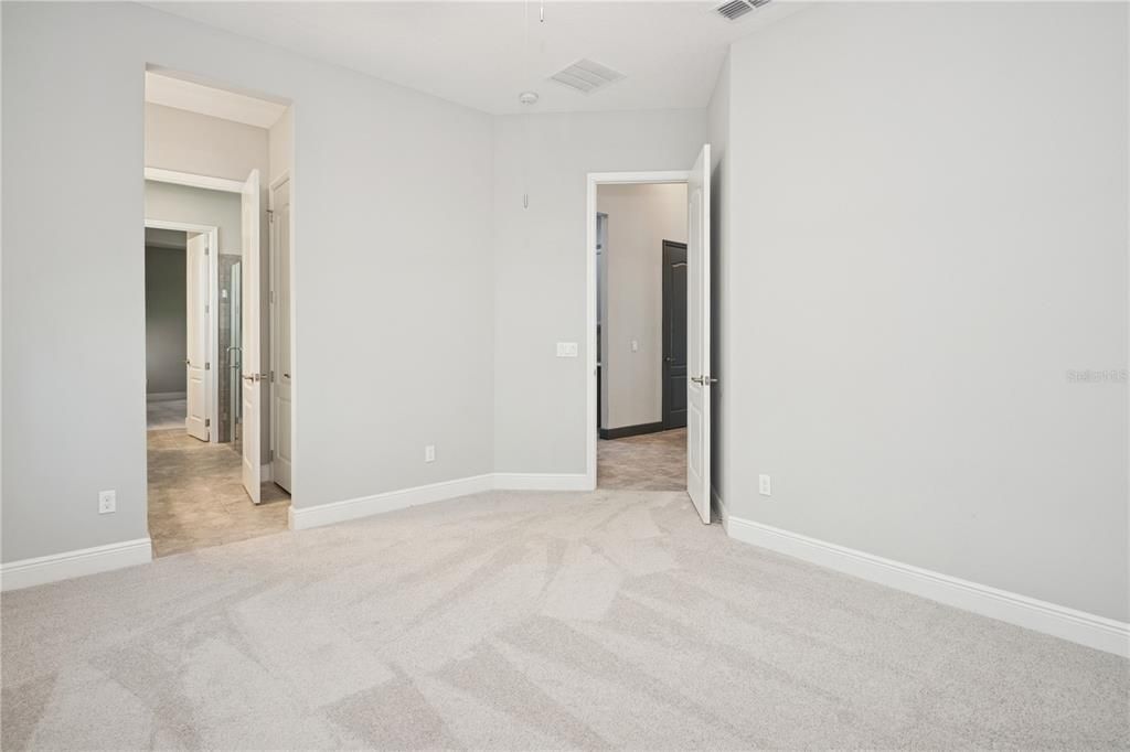 For Sale: $1,580,000 (4 beds, 4 baths, 3487 Square Feet)