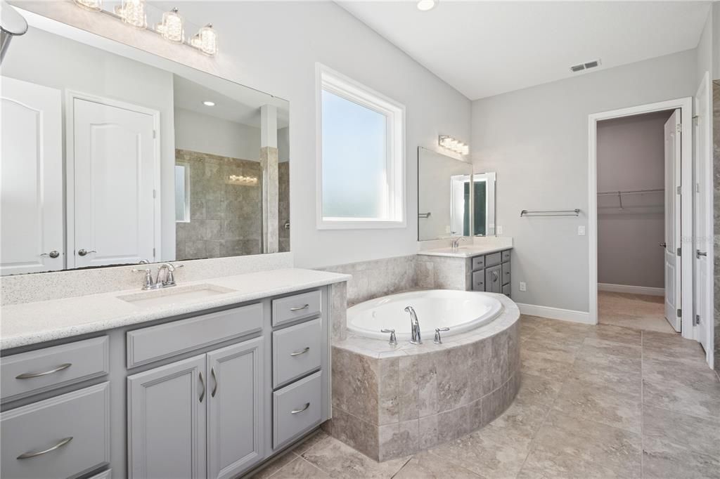 For Sale: $1,580,000 (4 beds, 4 baths, 3487 Square Feet)