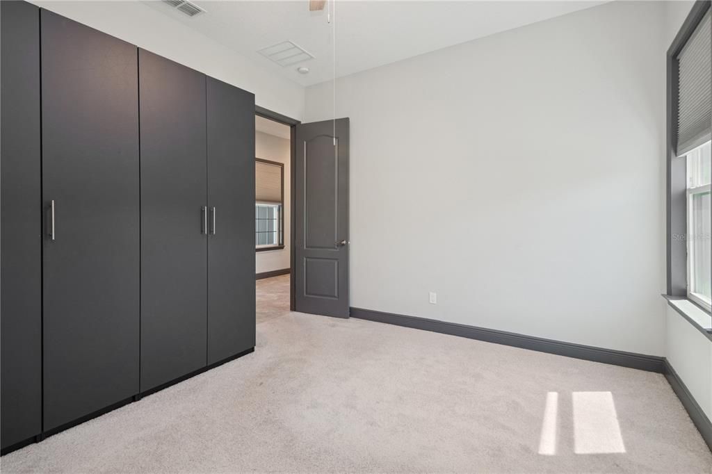 For Sale: $1,580,000 (4 beds, 4 baths, 3487 Square Feet)