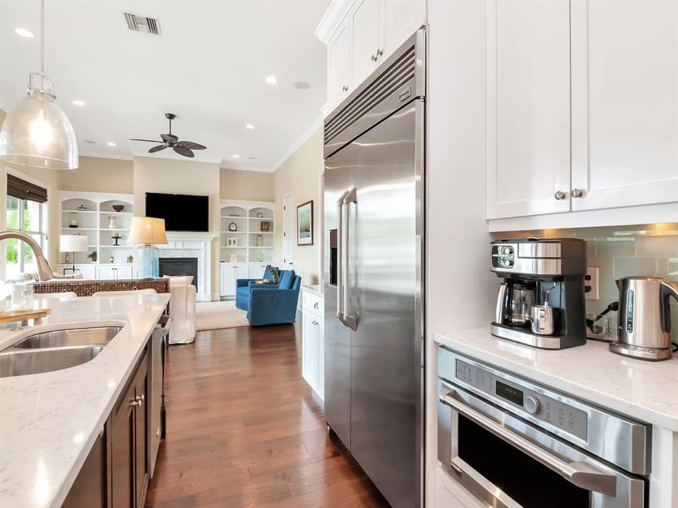 Под контрактом: $3,995,000 (5 спален, 5 ванн, 4718 Квадратных фут)