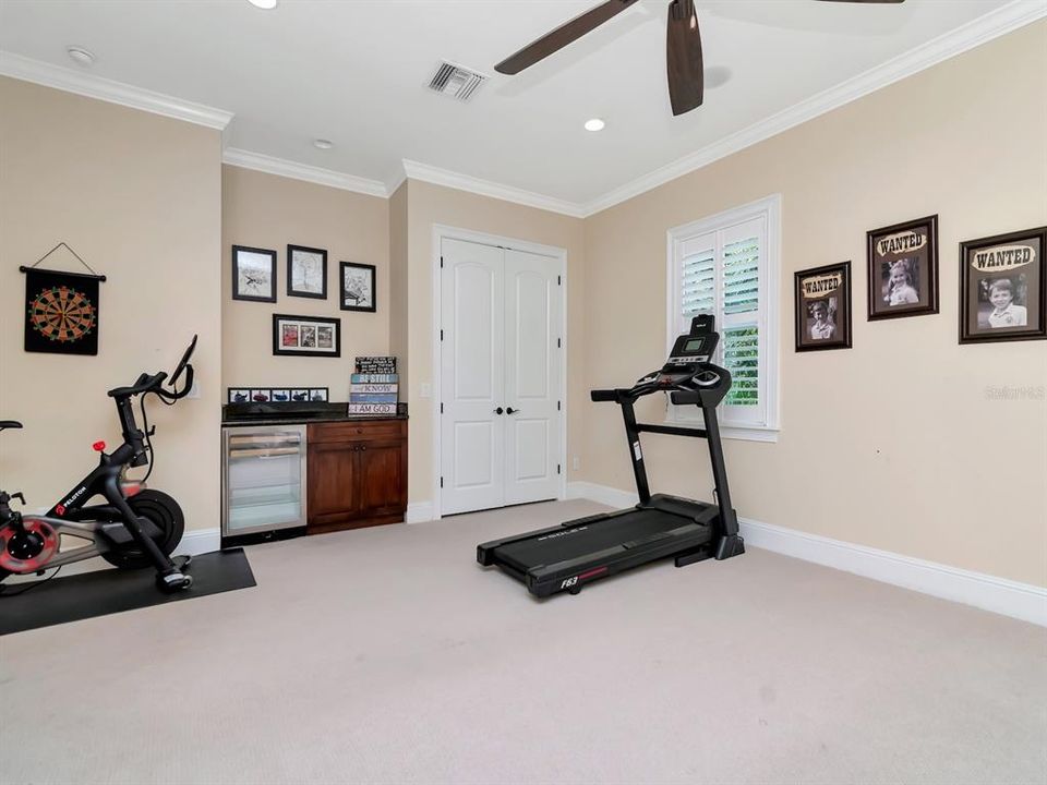 Под контрактом: $3,995,000 (5 спален, 5 ванн, 4718 Квадратных фут)