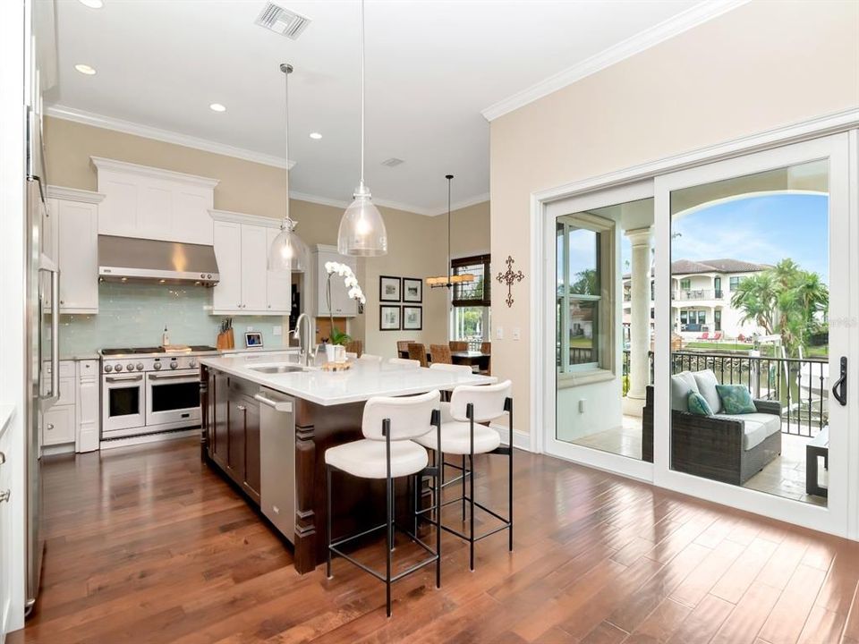 Под контрактом: $3,995,000 (5 спален, 5 ванн, 4718 Квадратных фут)