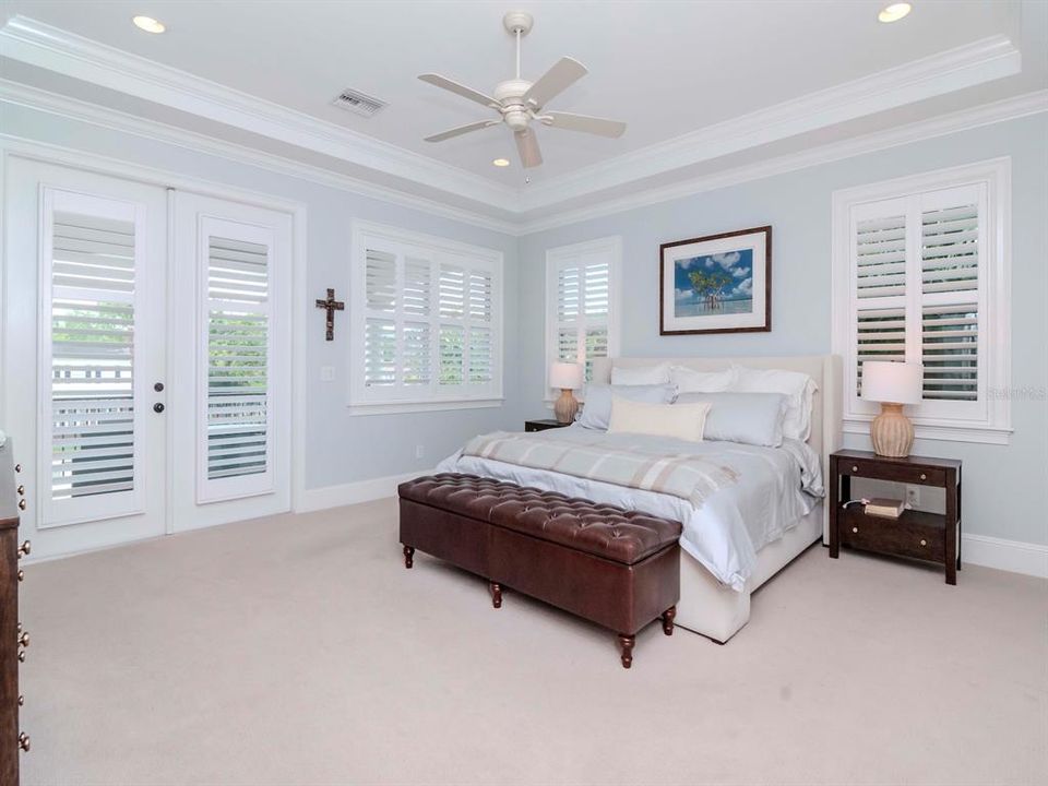 Под контрактом: $3,995,000 (5 спален, 5 ванн, 4718 Квадратных фут)