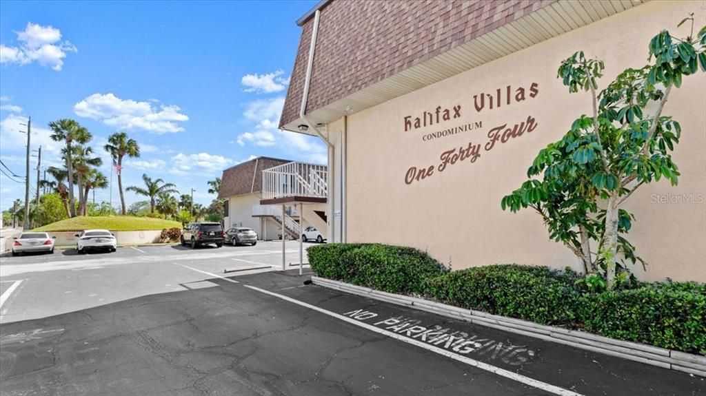 For Sale: $239,999 (2 beds, 2 baths, 1364 Square Feet)